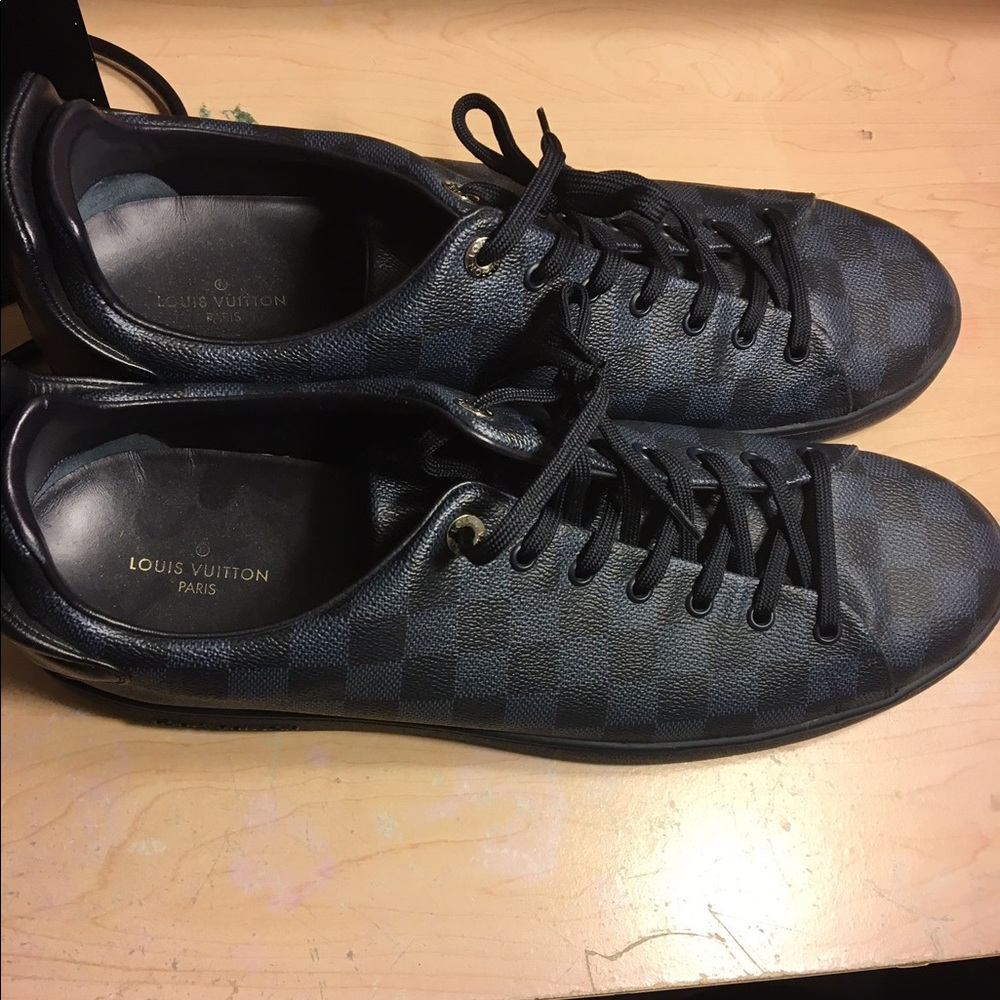 Louis Vuitton Sneakers - Picture 2 of 4